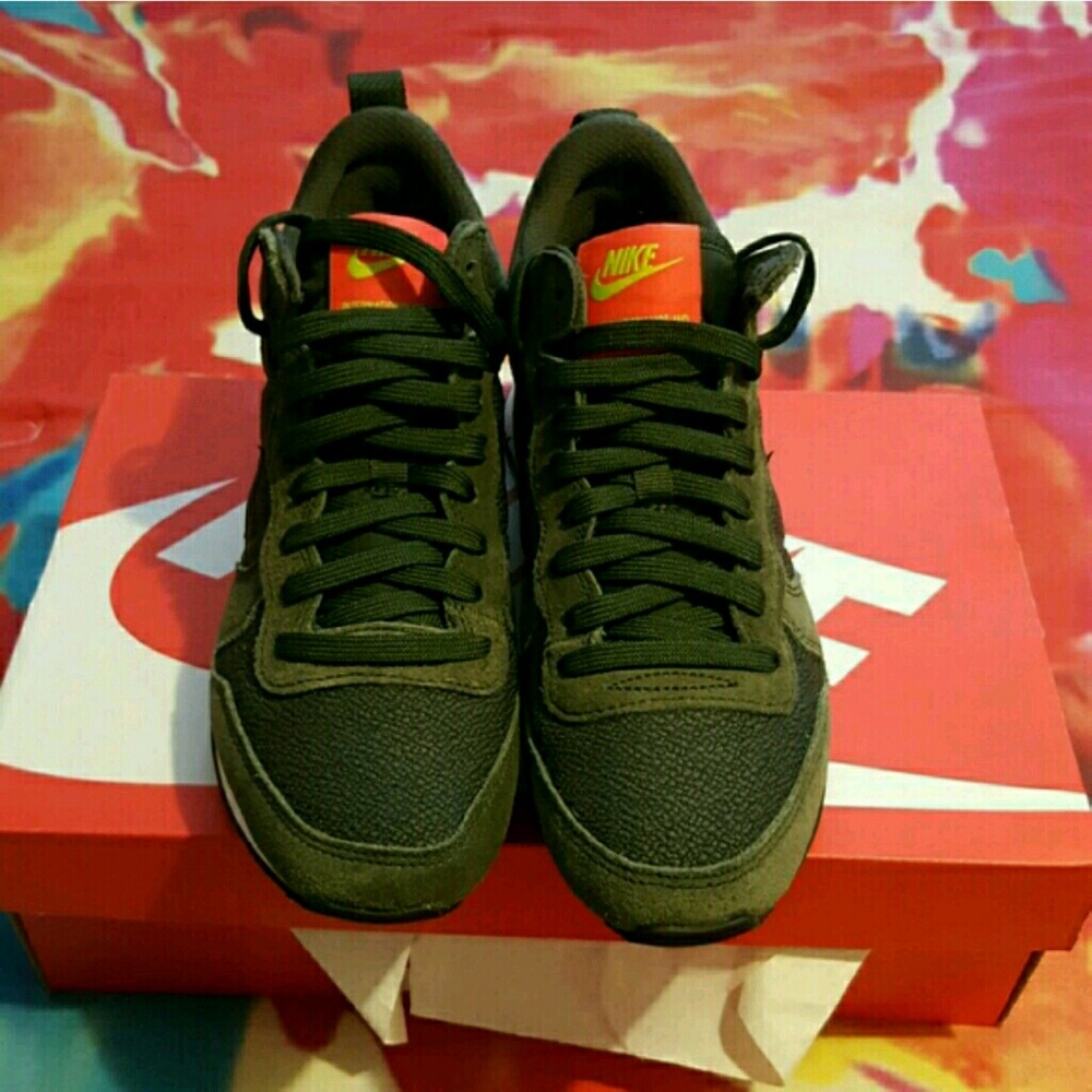 Women nike internationalist mid